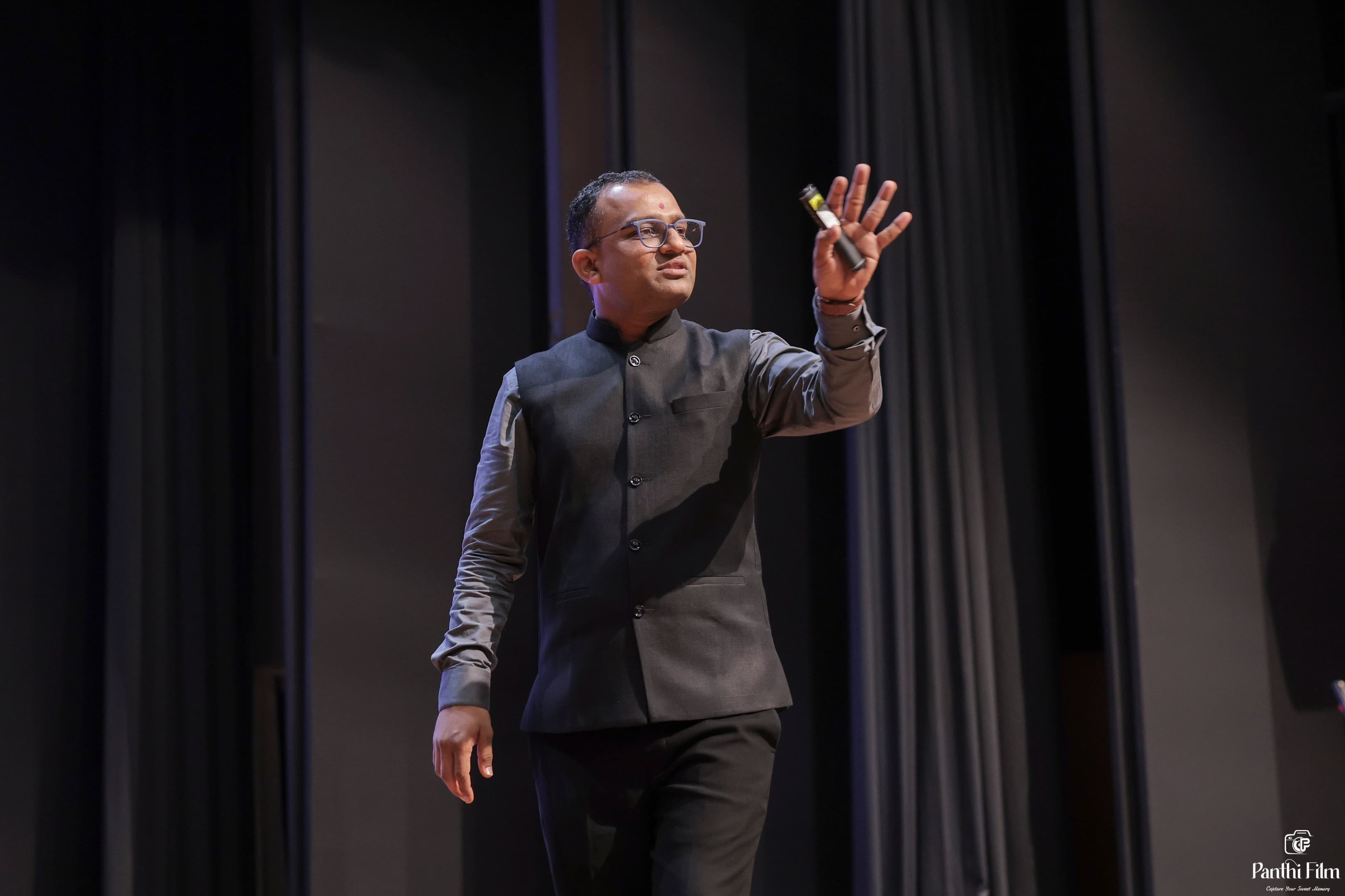 Bhautik Kumar Vaghasiya at a keynote